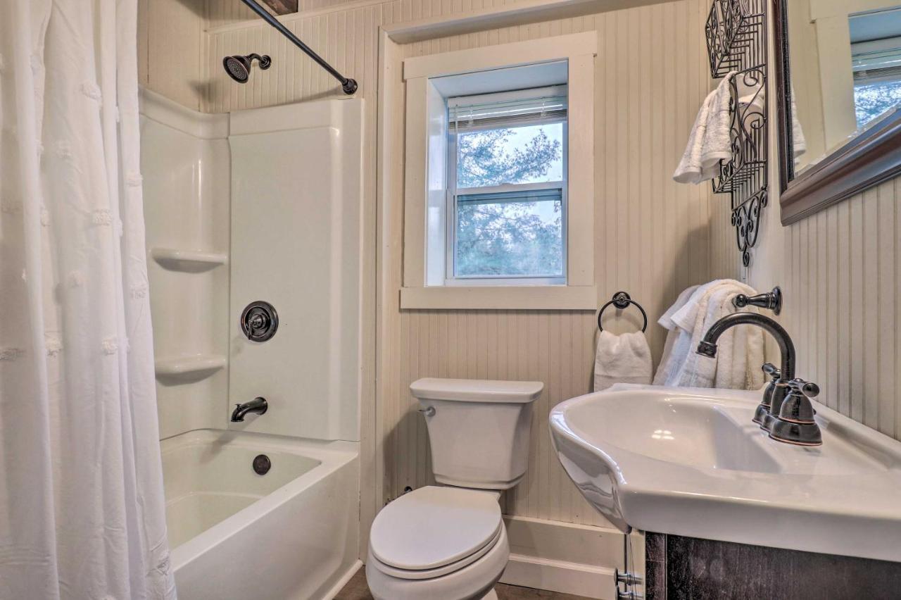 Rustic Hendersonville Farm Studio With Private Deck 외부 사진