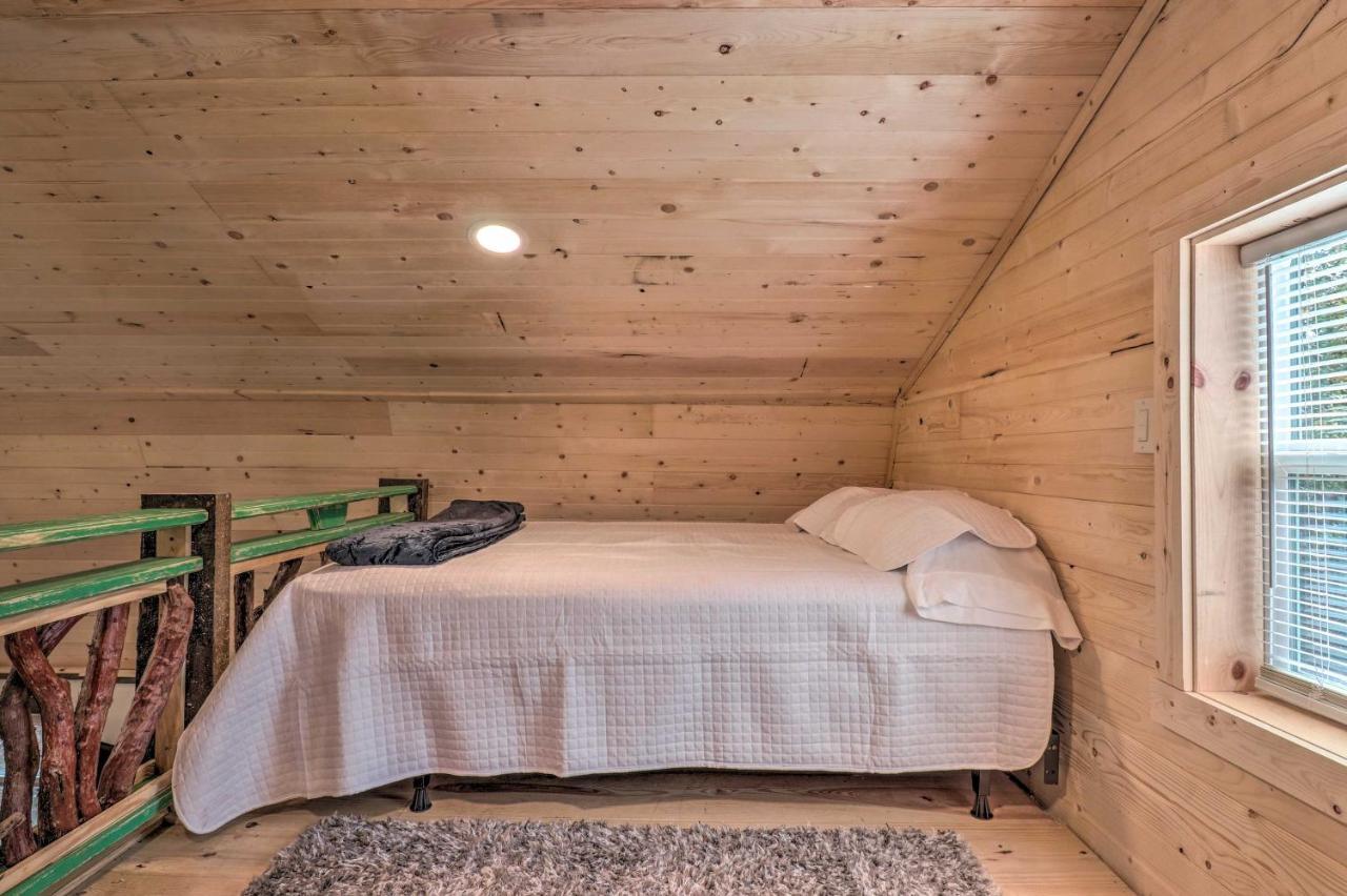 Rustic Hendersonville Farm Studio With Private Deck 외부 사진