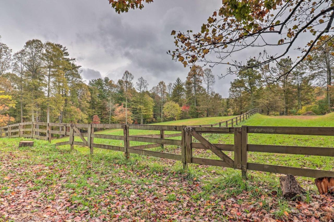 Rustic Hendersonville Farm Studio With Private Deck 외부 사진