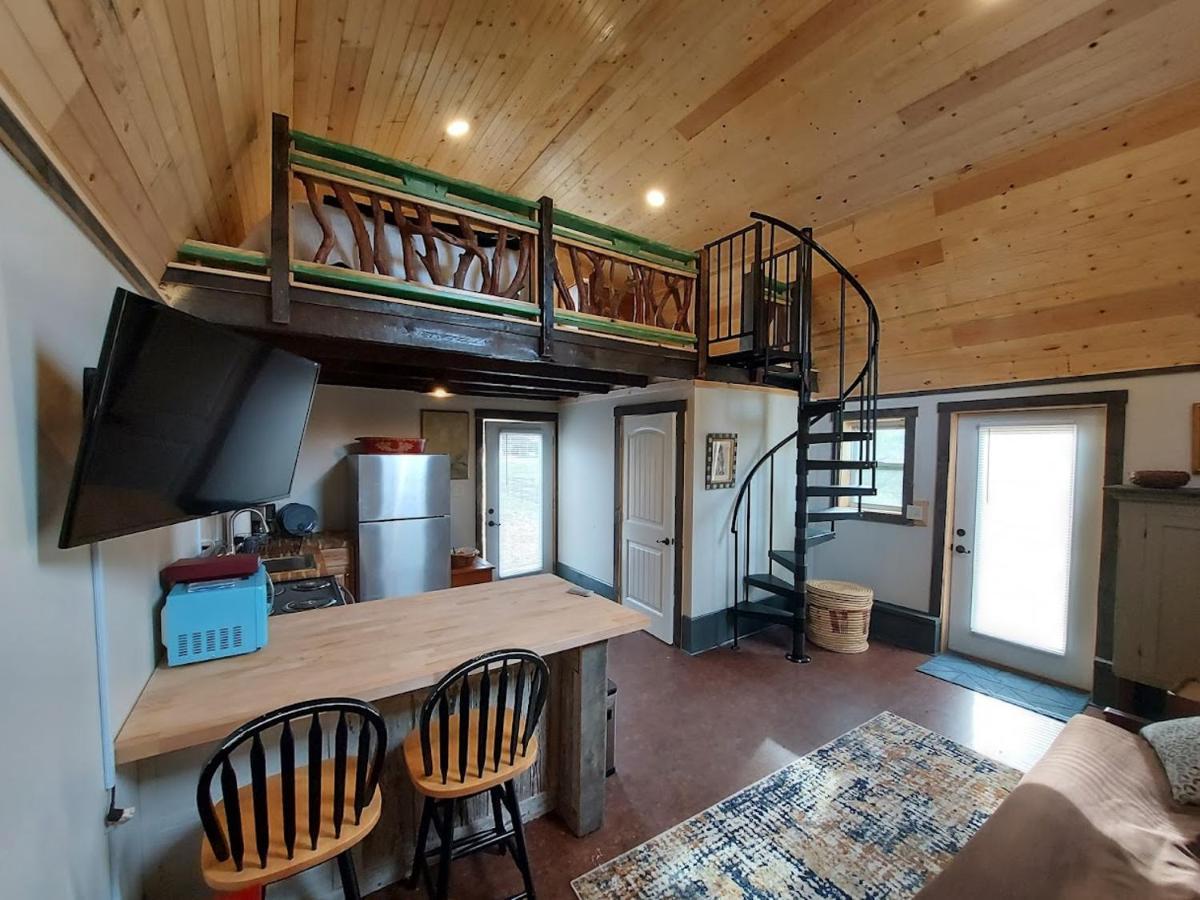 Rustic Hendersonville Farm Studio With Private Deck 외부 사진